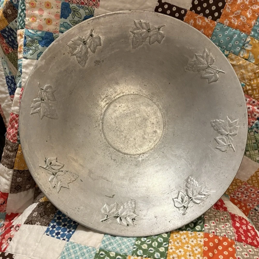 Lot of 2 Vintage West Bend Aluminum Bowls 14